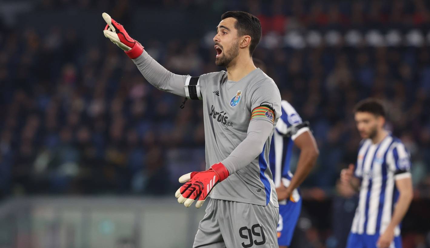 各大球队争 各大球队争