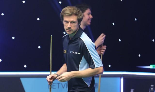 足球竞技中 足球竞技中